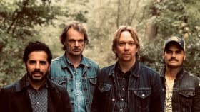 Van Dik Hout Tickets