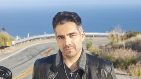 Omar Chaparro