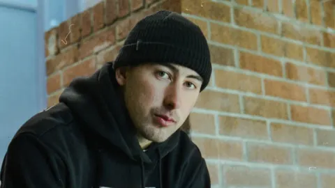 Ollie Raps