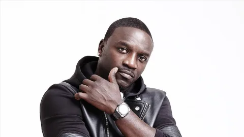 Akon Brussels