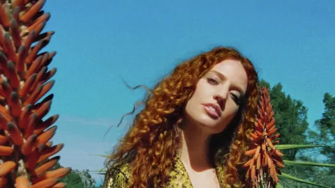 Jess Glynne