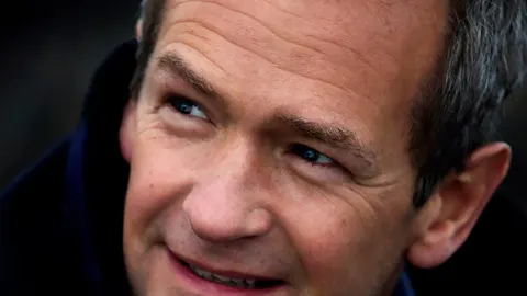 Alexander Armstrong