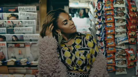 Teedra Moses