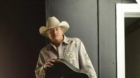 Alan Jackson Boston