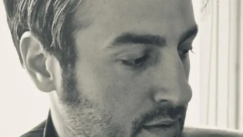 Ari Hest