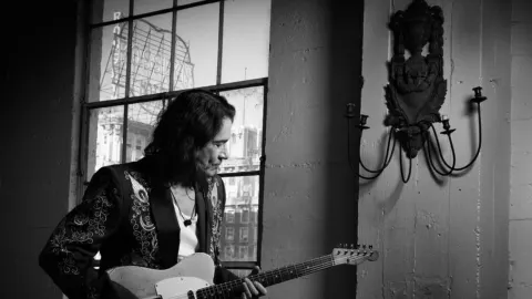 Robben Ford