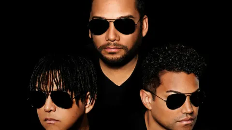 3T