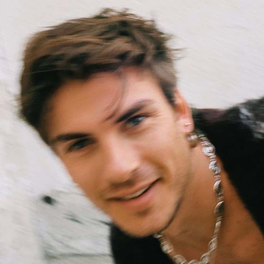 Andrés Koi